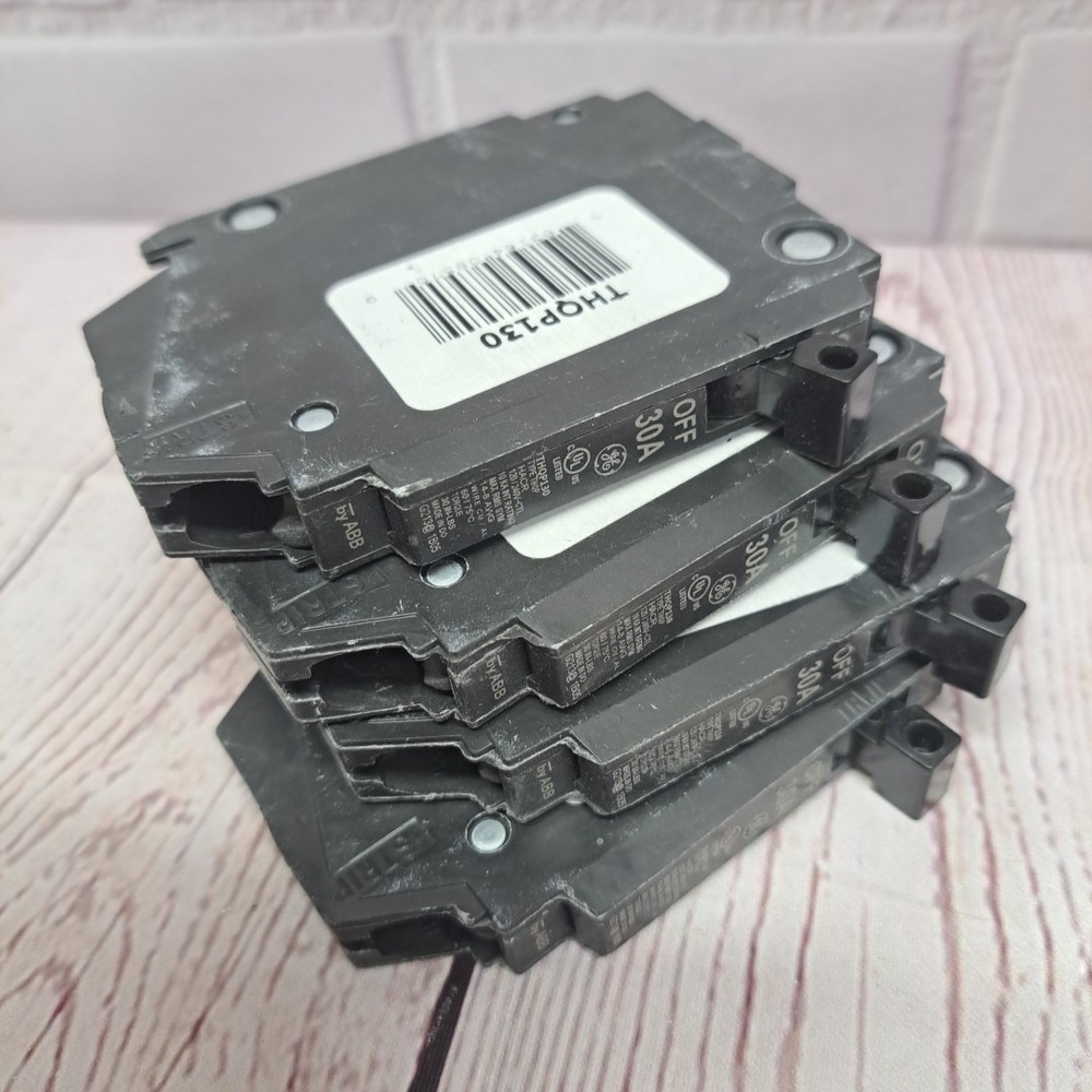 Lot Of 4, New GE Q-Line Circuit Breakers  ‎ THQP130-amp 1-Pole Standard Trip